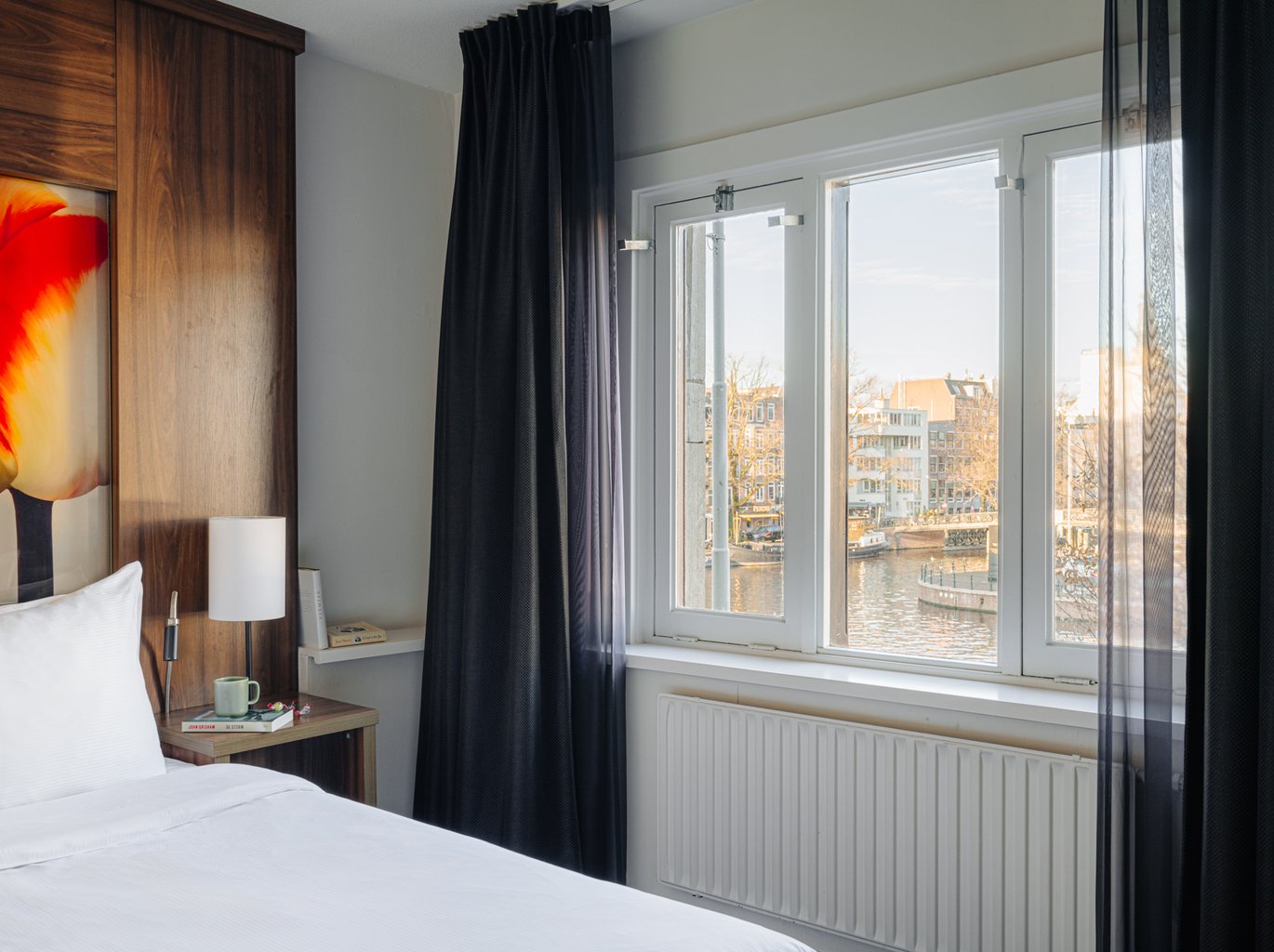 Eden Hotel Amsterdam Standard Twin Room Amstel View