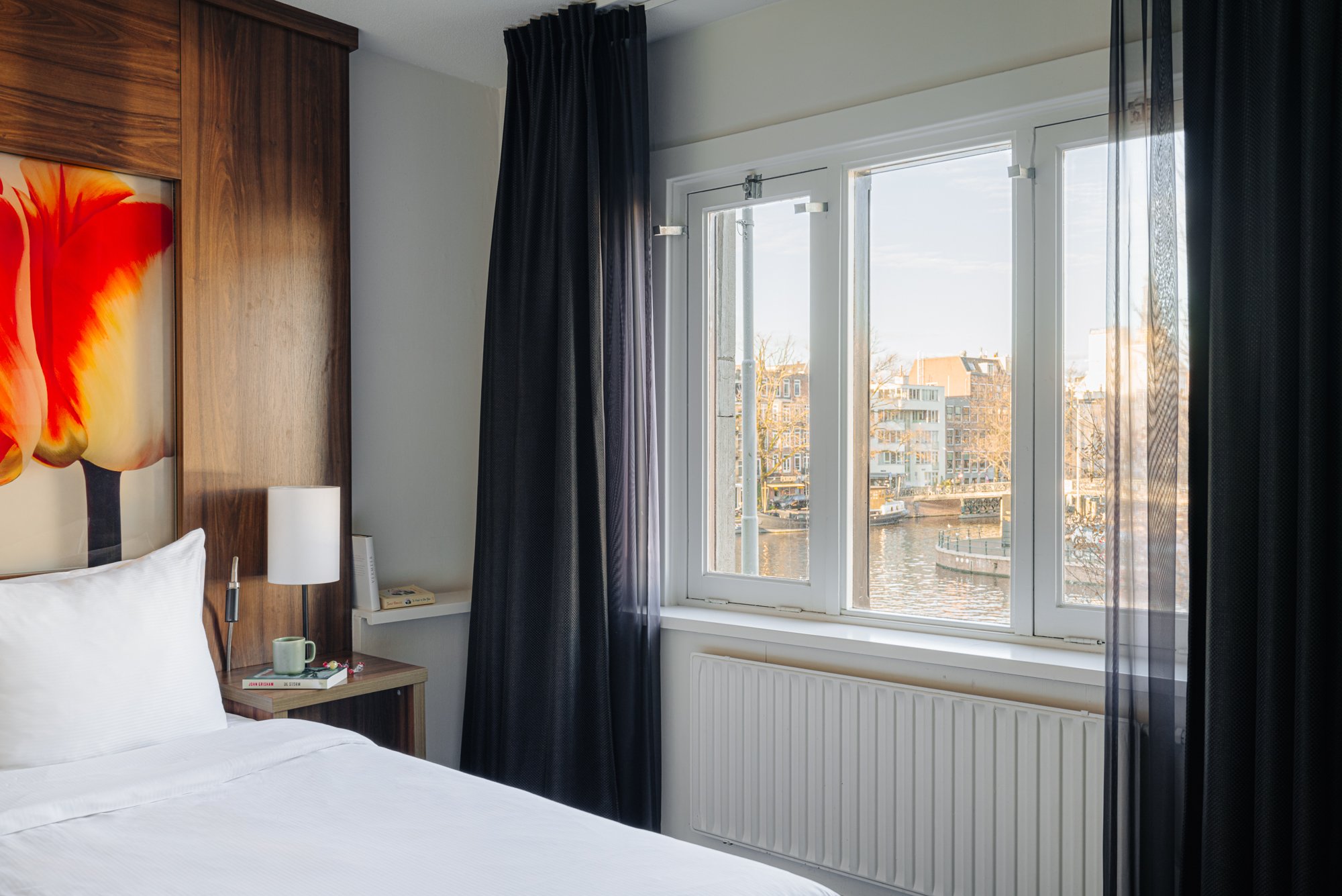 Eden Hotel Amsterdam Standard Twin Room Amstel View