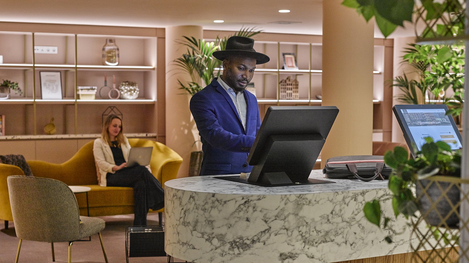 EDEN HOTEL AMSTERDAM_CHECK_IN_002_LR.jpg
