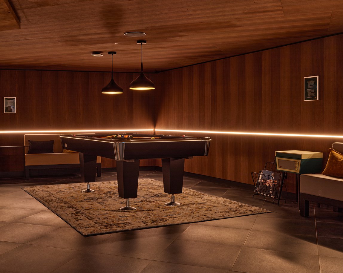 EDEN HOTEL AMSTERDAM_LOBBY_008_LR.jpg